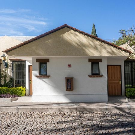 Hotel Flamingo Inn Queretaro Exterior photo